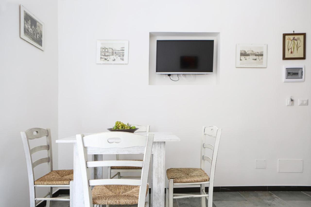 Gelso Apartments And Studio By Wonderful Italy Napoli Bagian luar foto