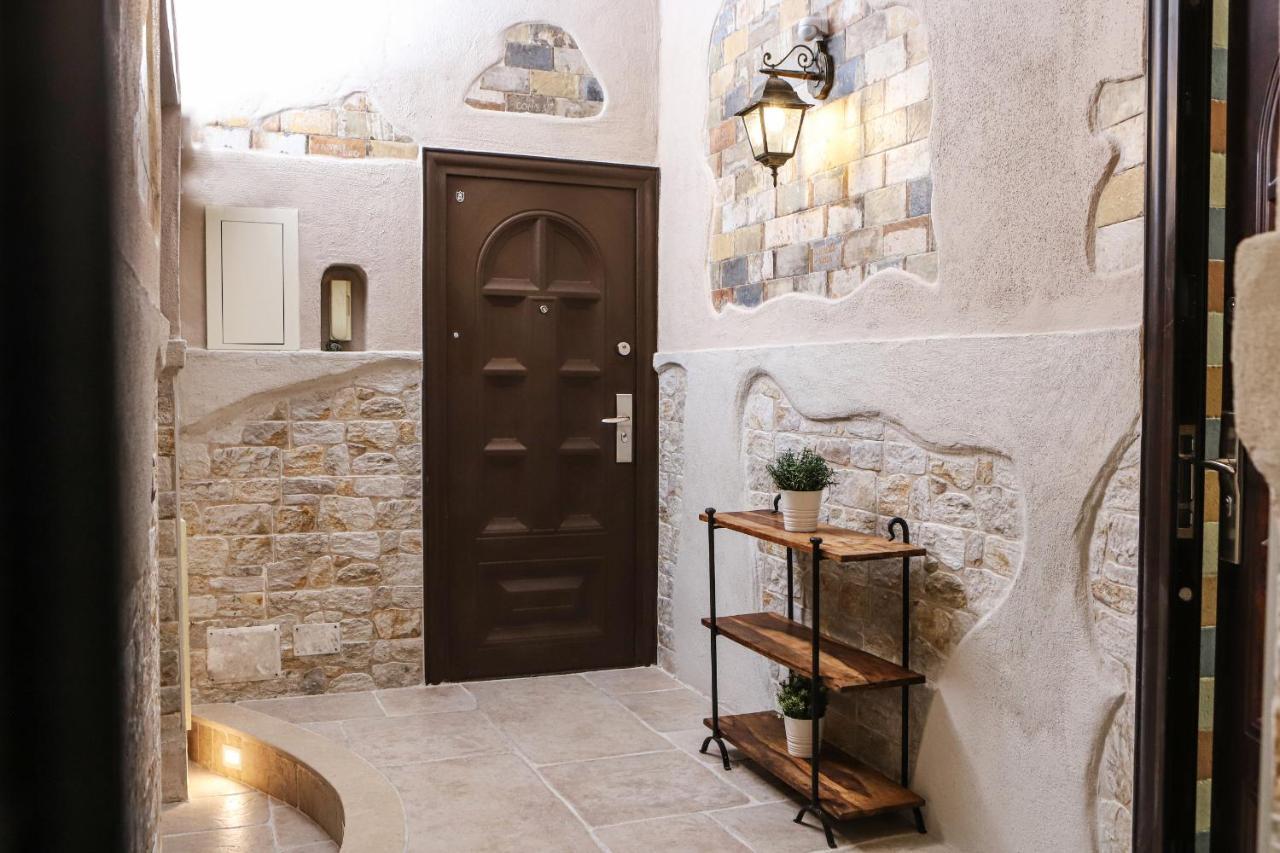 Gelso Apartments And Studio By Wonderful Italy Napoli Bagian luar foto