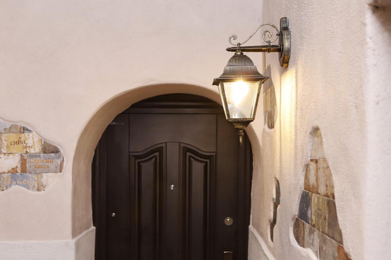 Gelso Apartments And Studio By Wonderful Italy Napoli Bagian luar foto