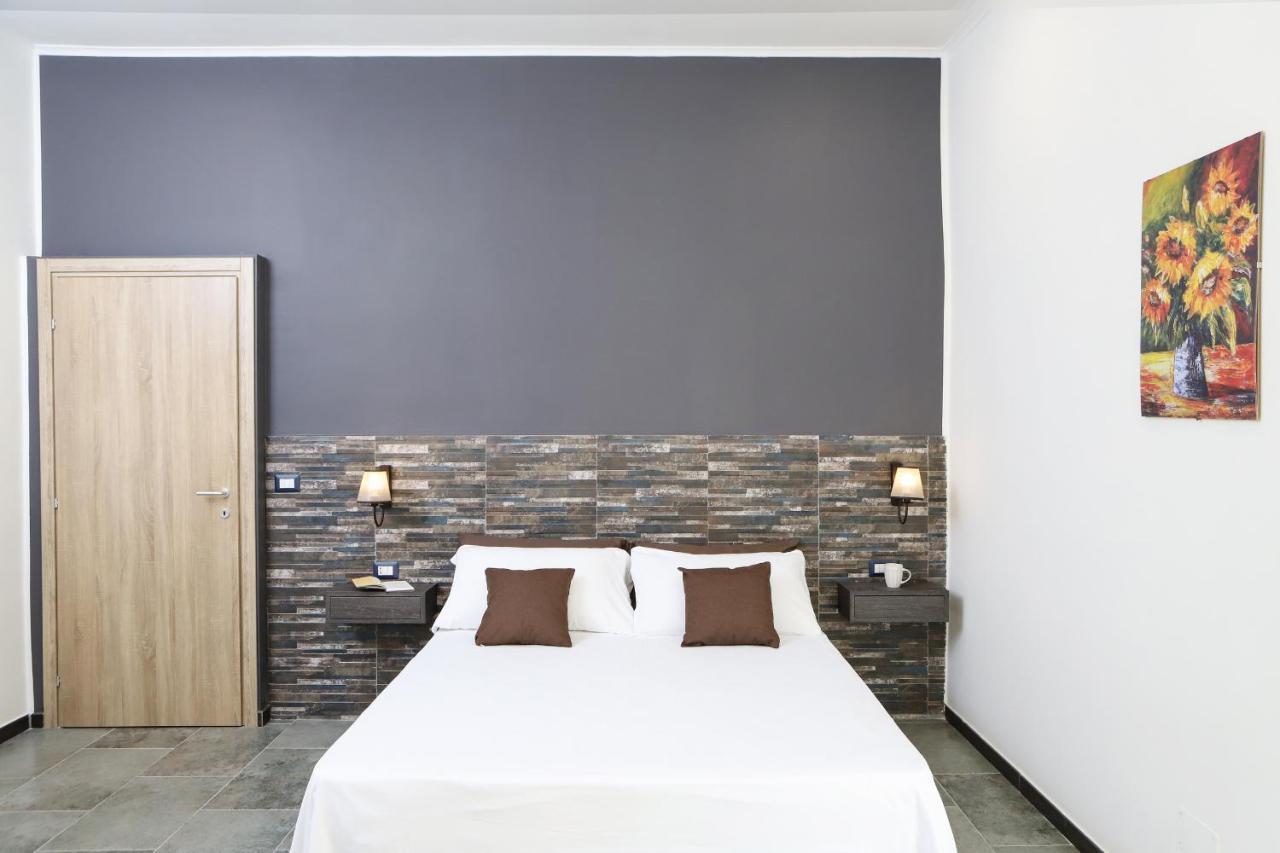 Gelso Apartments And Studio By Wonderful Italy Napoli Bagian luar foto