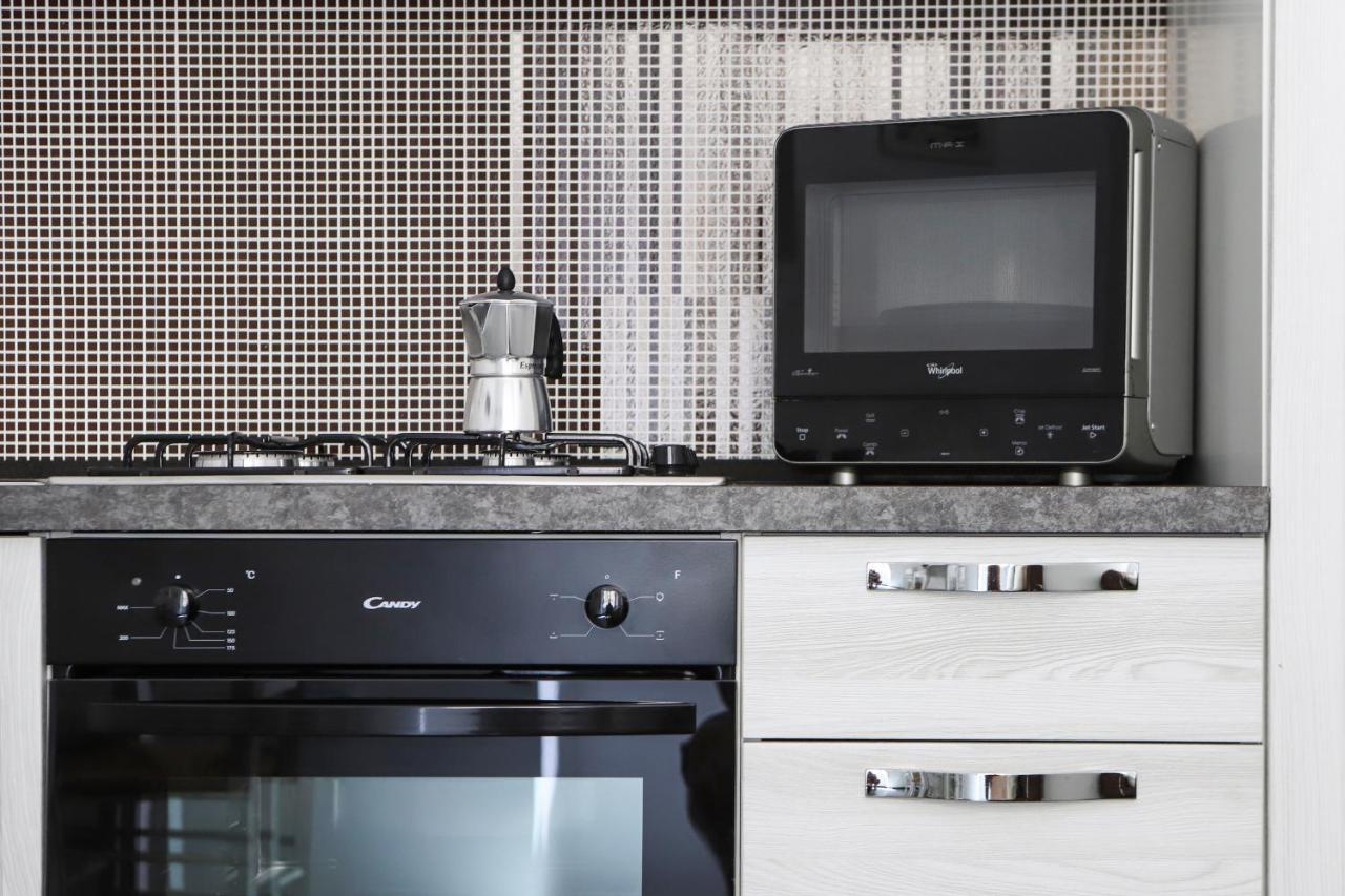 Gelso Apartments And Studio By Wonderful Italy Napoli Bagian luar foto