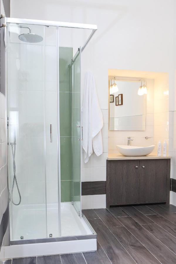 Gelso Apartments And Studio By Wonderful Italy Napoli Bagian luar foto